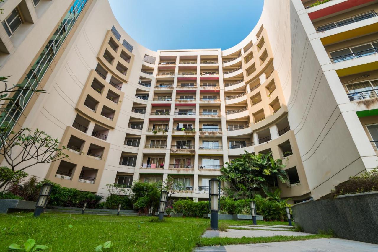 Capital O 10212 Hotel West Willows Xanadu Calcutta Buitenkant foto