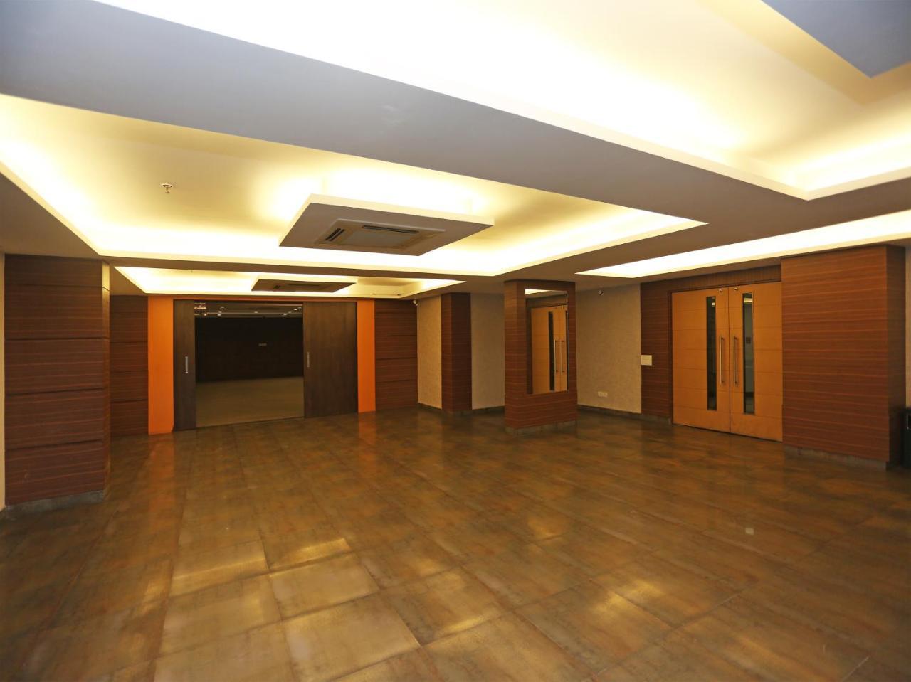 Capital O 10212 Hotel West Willows Xanadu Calcutta Buitenkant foto