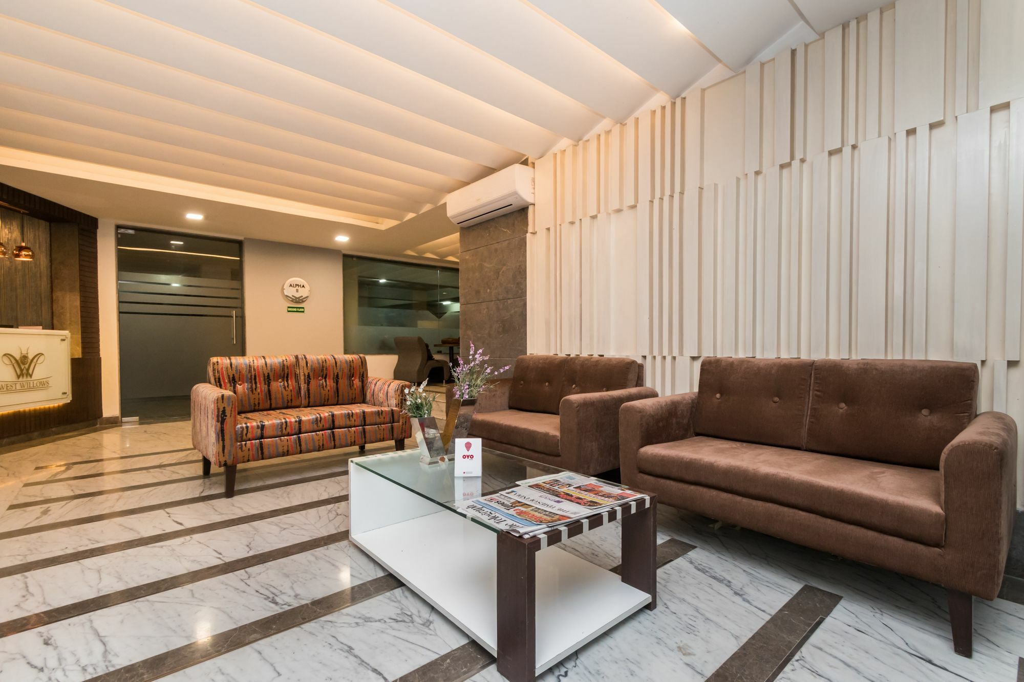Capital O 10212 Hotel West Willows Xanadu Calcutta Buitenkant foto